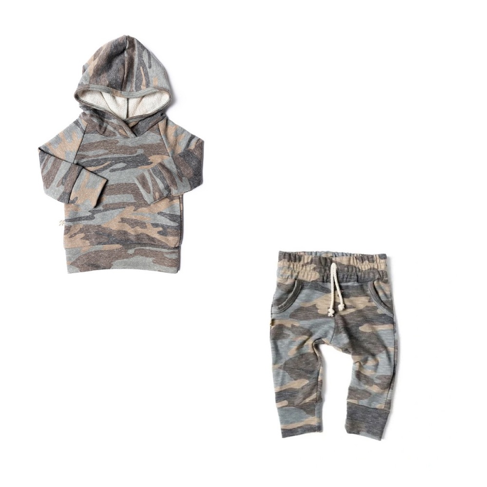 NWT Childhoods Clothing Slub Faded Camo Raglan Hoodie and Joggers Size 6/7